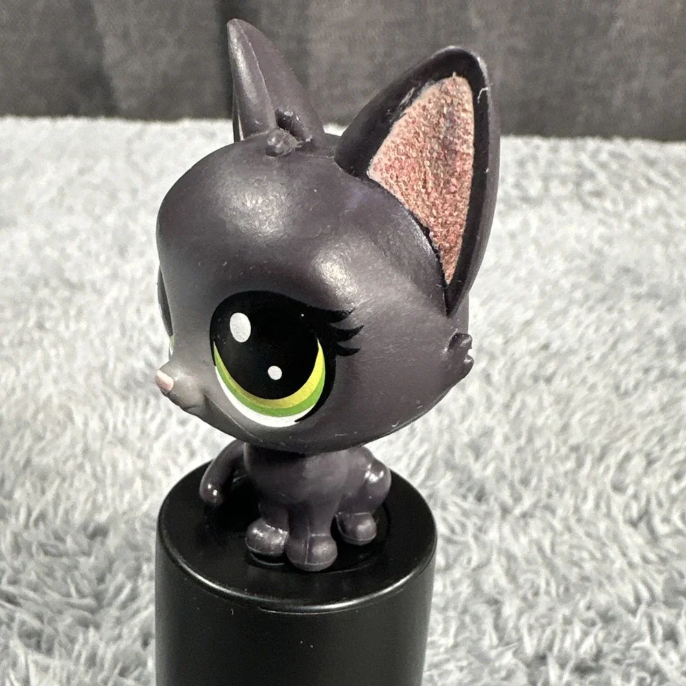 Littlest Pet Shop awesome figure